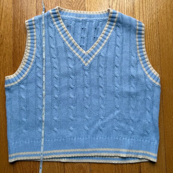 Sweaters - Women's Cropped Cable Knit Vest
